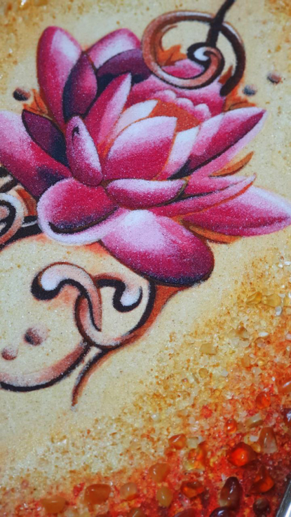 Картина Символический лотос из янтаря