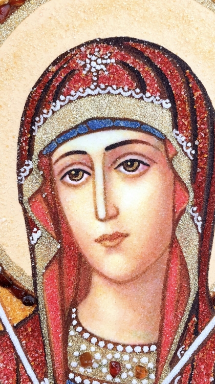 Святая икона Семистрельная Богородица из янтаря