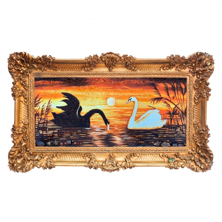 Картина Белый и черный лебеди из янтаря