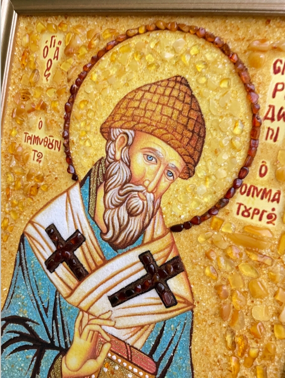 Икона Преподобный Спиридон Чудотворец из янтаря