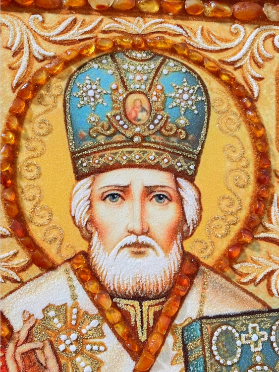 Икона Николай Мир Чудотворец из янтаря