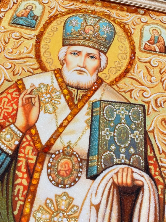 Икона Николай Мир Чудотворец из янтаря