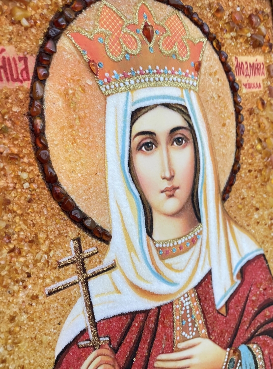 Икона Людмила Чешская княгиня из янтаря