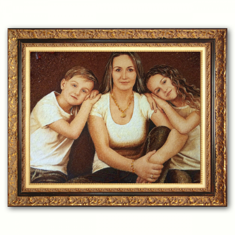 Портрет детский из янтаря