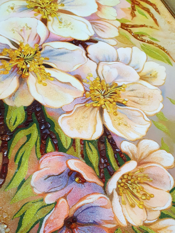 Картина Цвет яблони из янтаря