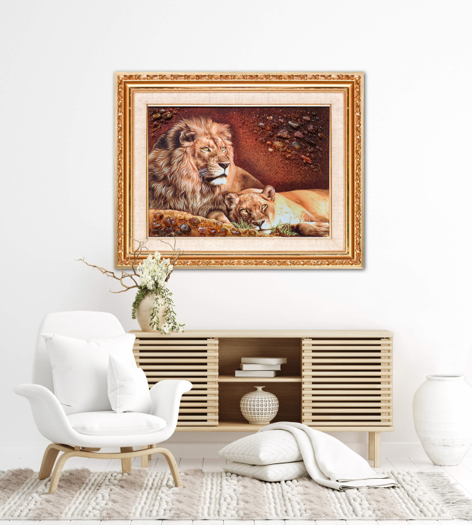 Картина Лев и львица из янтаря