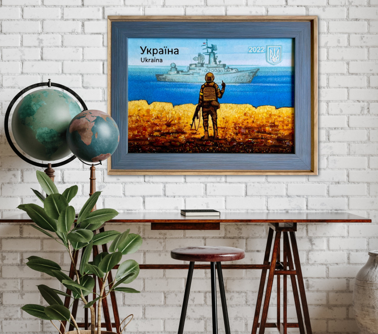 Картина Марка Русский военный корабль из янтаря