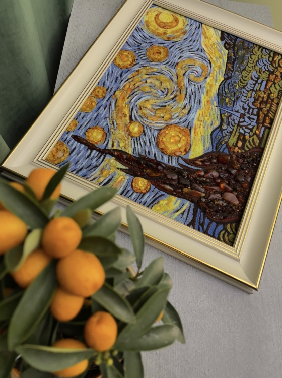 Картина Звездная ночь (Винсент ван Гог) из янтаря