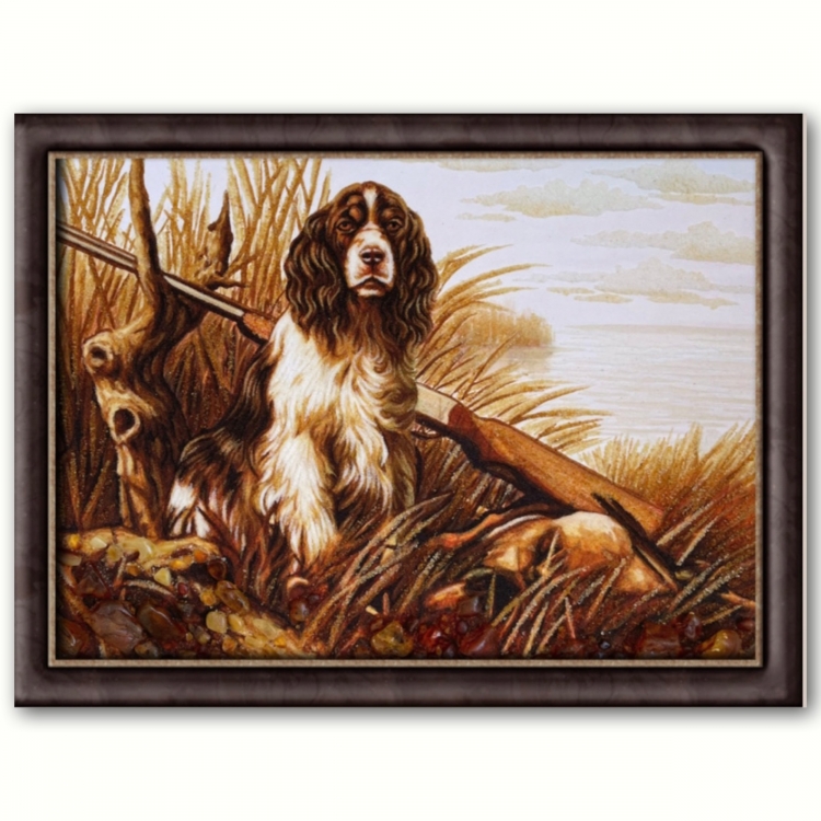 Картина Спаниель на охоте из янтаря