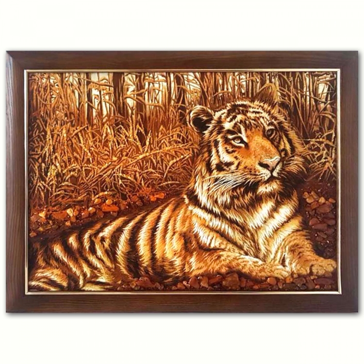 Картина Тигрица отдыхает из янтаря