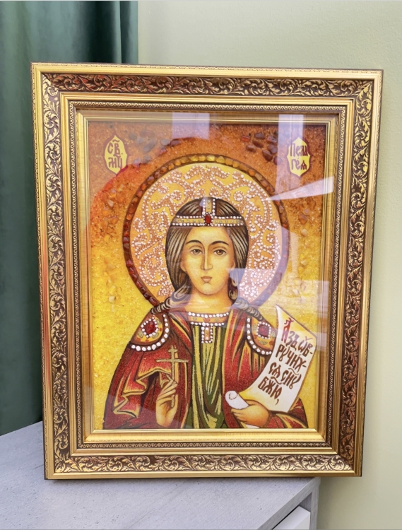 Икона Святая Мученица Пелагия из янтаря