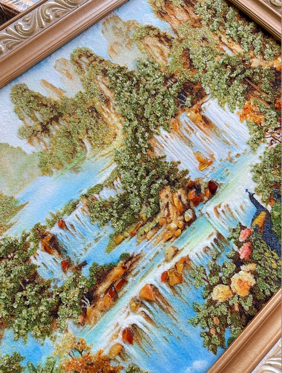 Пейзаж - Каскадный водопад из янтаря