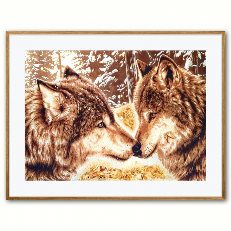 Картина Волки трутся носами из янтаря