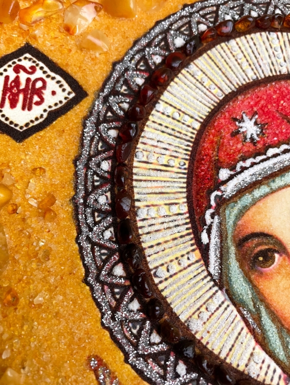 Ікона Семистрільна (Пом'якшення злих сердець) з бурштину