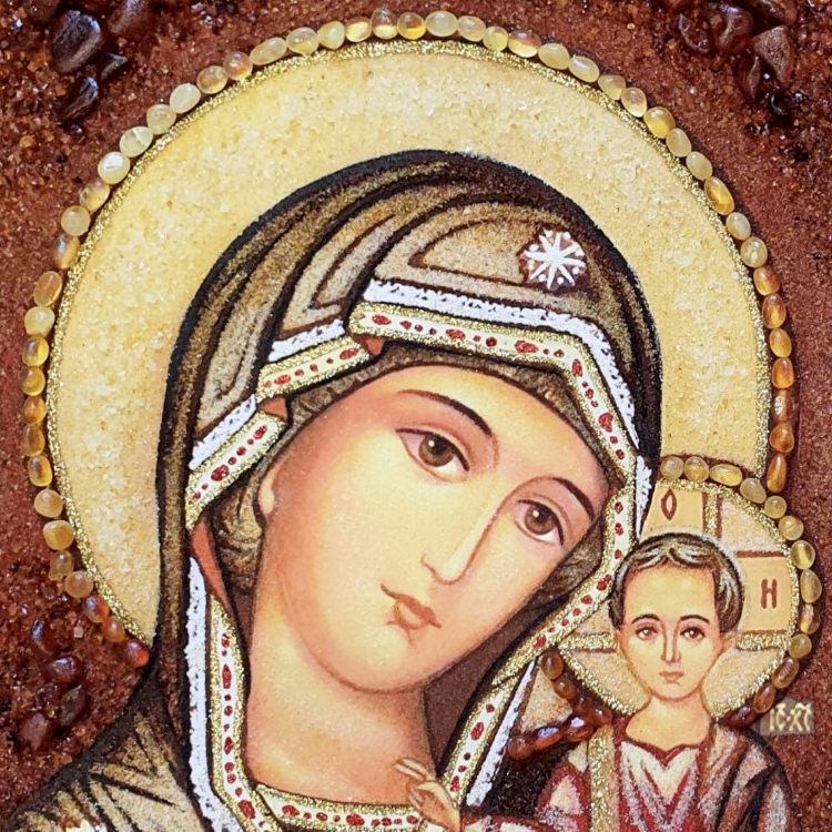 Казанська пара з бурштину