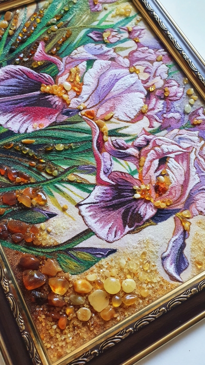 Картина Іриси з бурштину