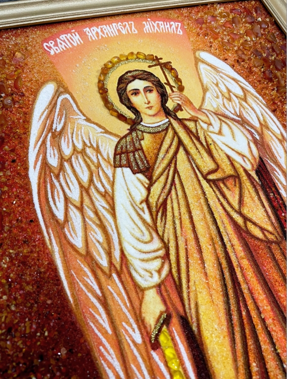 Ікона Святий Михаїл з бурштину