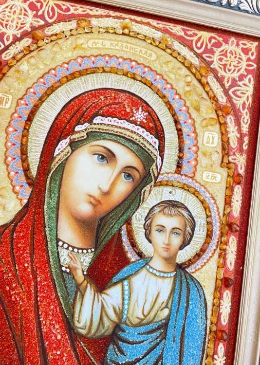 Ікона Казанська Матір Божа з бурштину