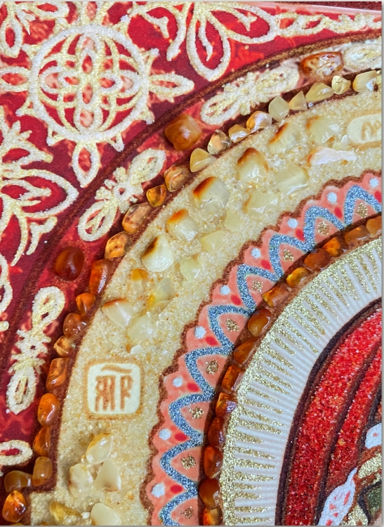 Ікона Казанська Матір Божа з бурштину