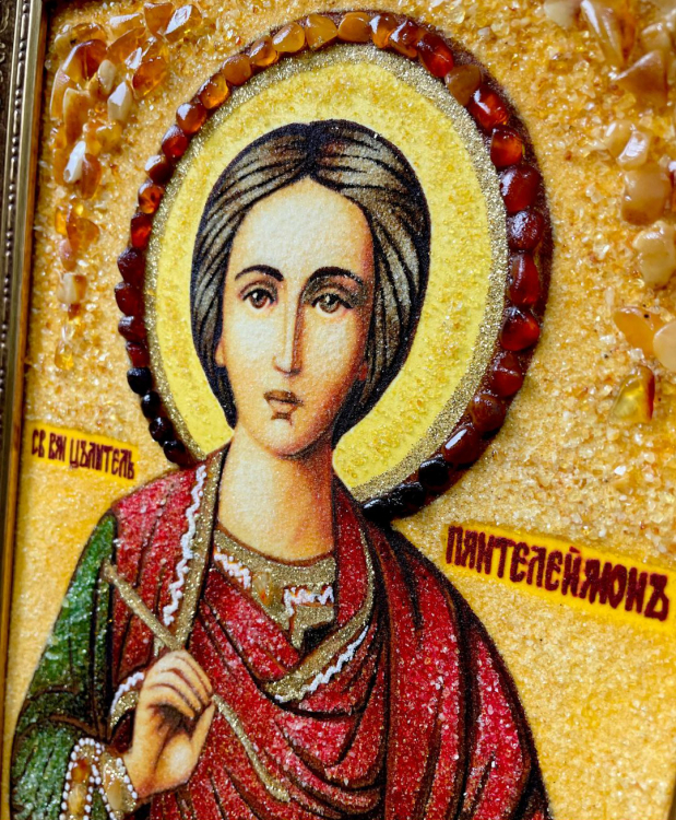 Ікона Великомученик і цілитель Пантелеймон з бурштину