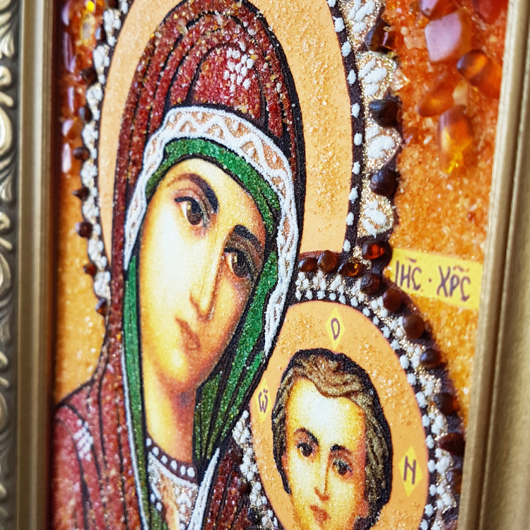 Ікона Богородиця Казанська з бурштину