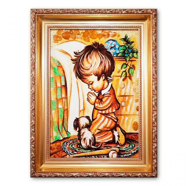 Хлопчик молиться з бурштину