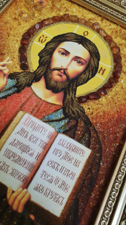Ікона Спаситель (Казанська) з бурштину