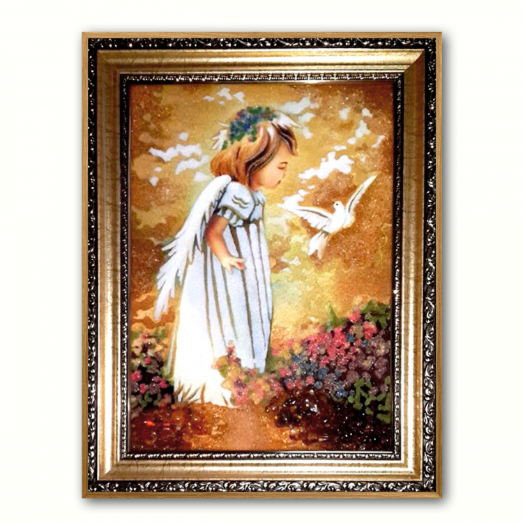 Дівчина янгол з голубом з бурштину